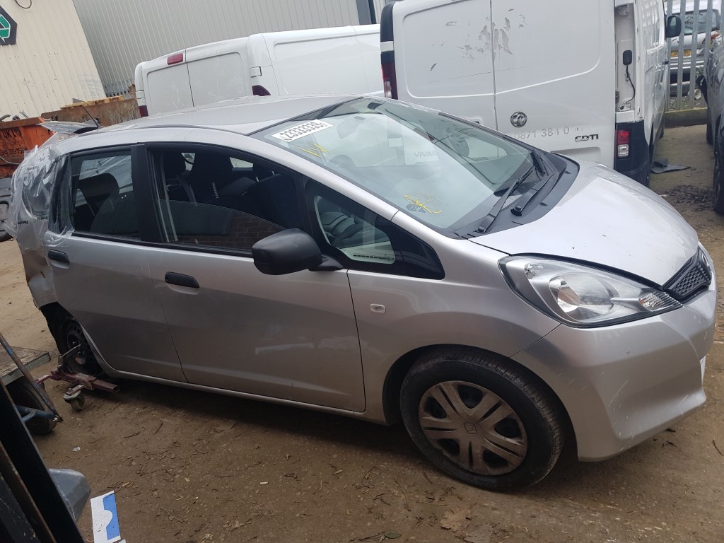 ref 118 Honda Jazz i vtec1198 cc Petrol 2012