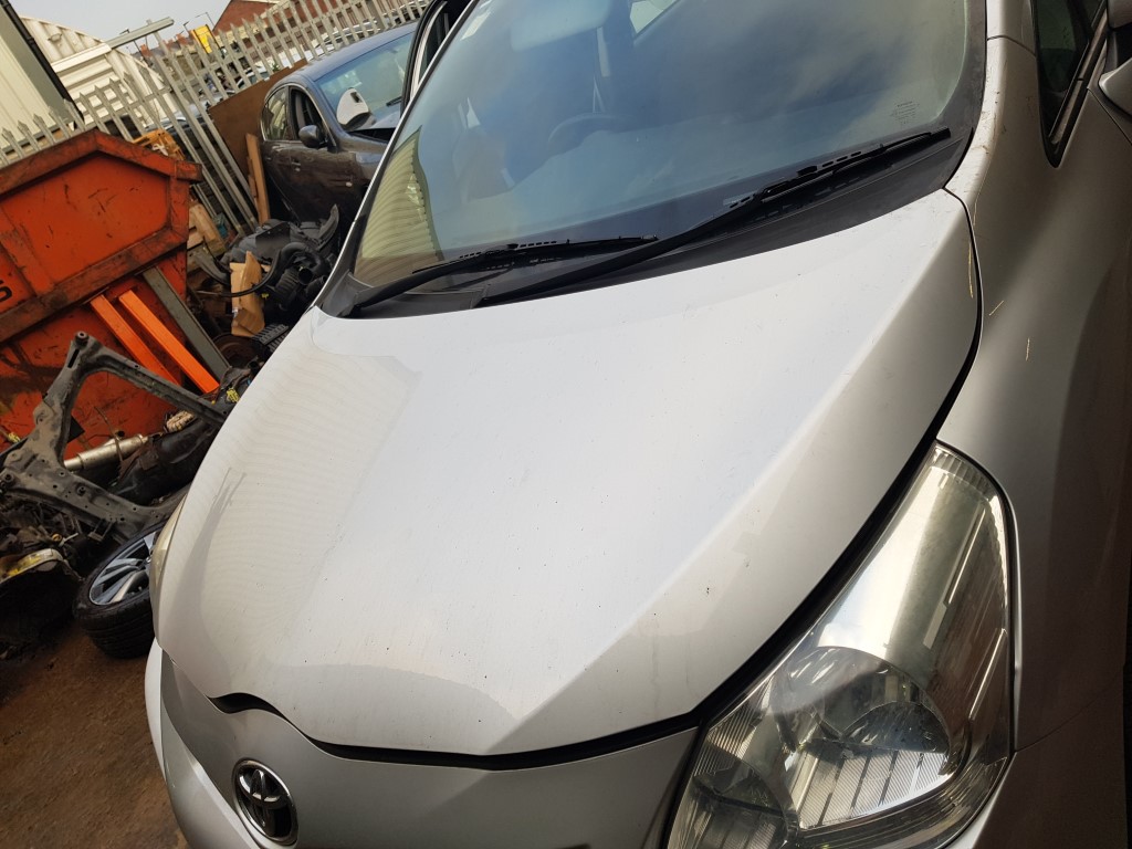 ref 122 Toyota Corolla Verso 1.6 petrol vvti 2010