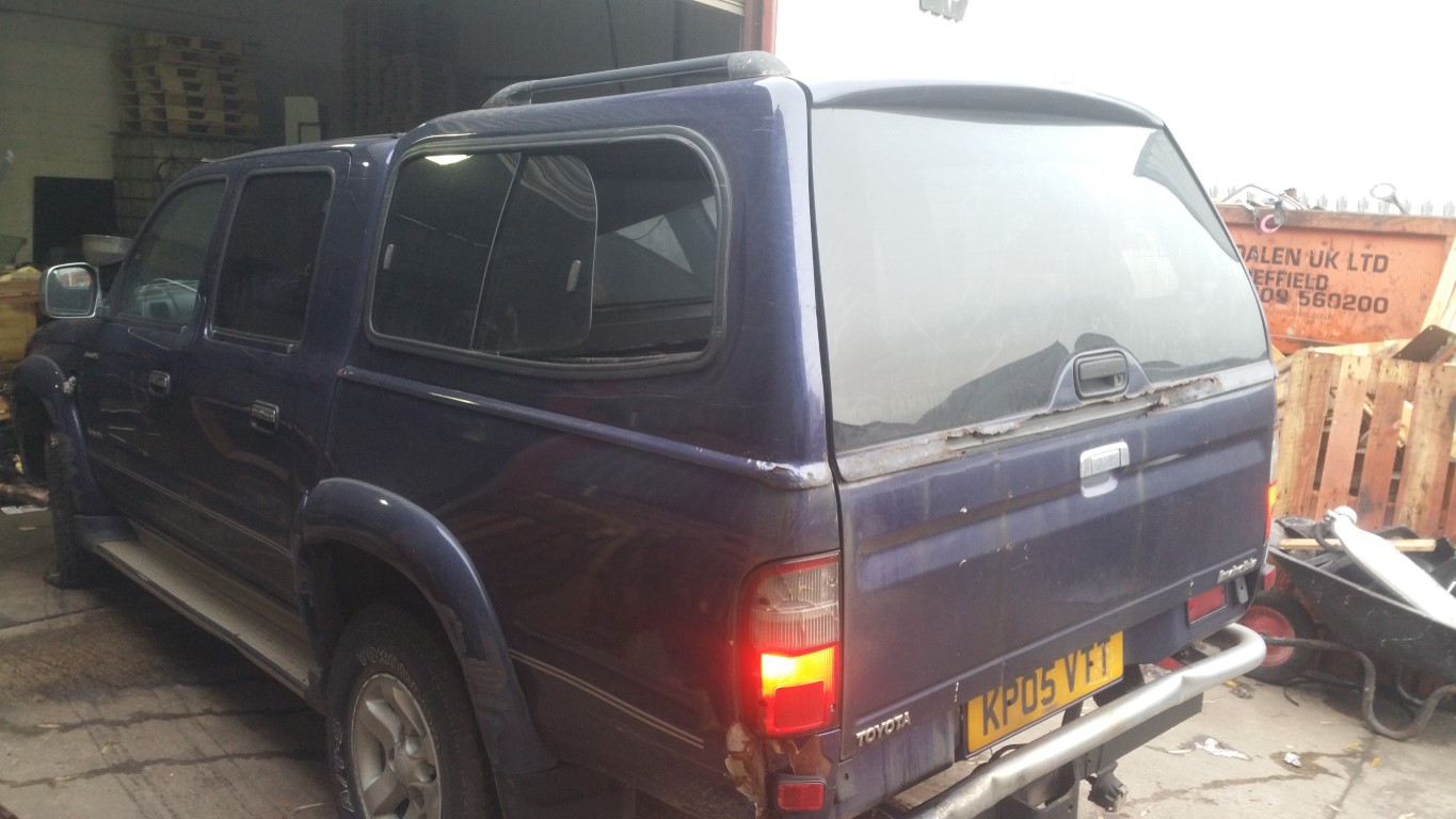 REF 104 TOYOTA HILUX INVINCIBLE DCB 4X4  2005 2494CC