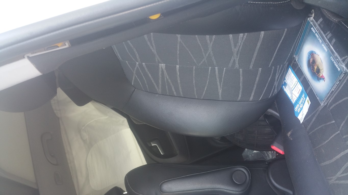 ref 18 kia venga 1.6 diesel 5 door 6 speed manual  2012