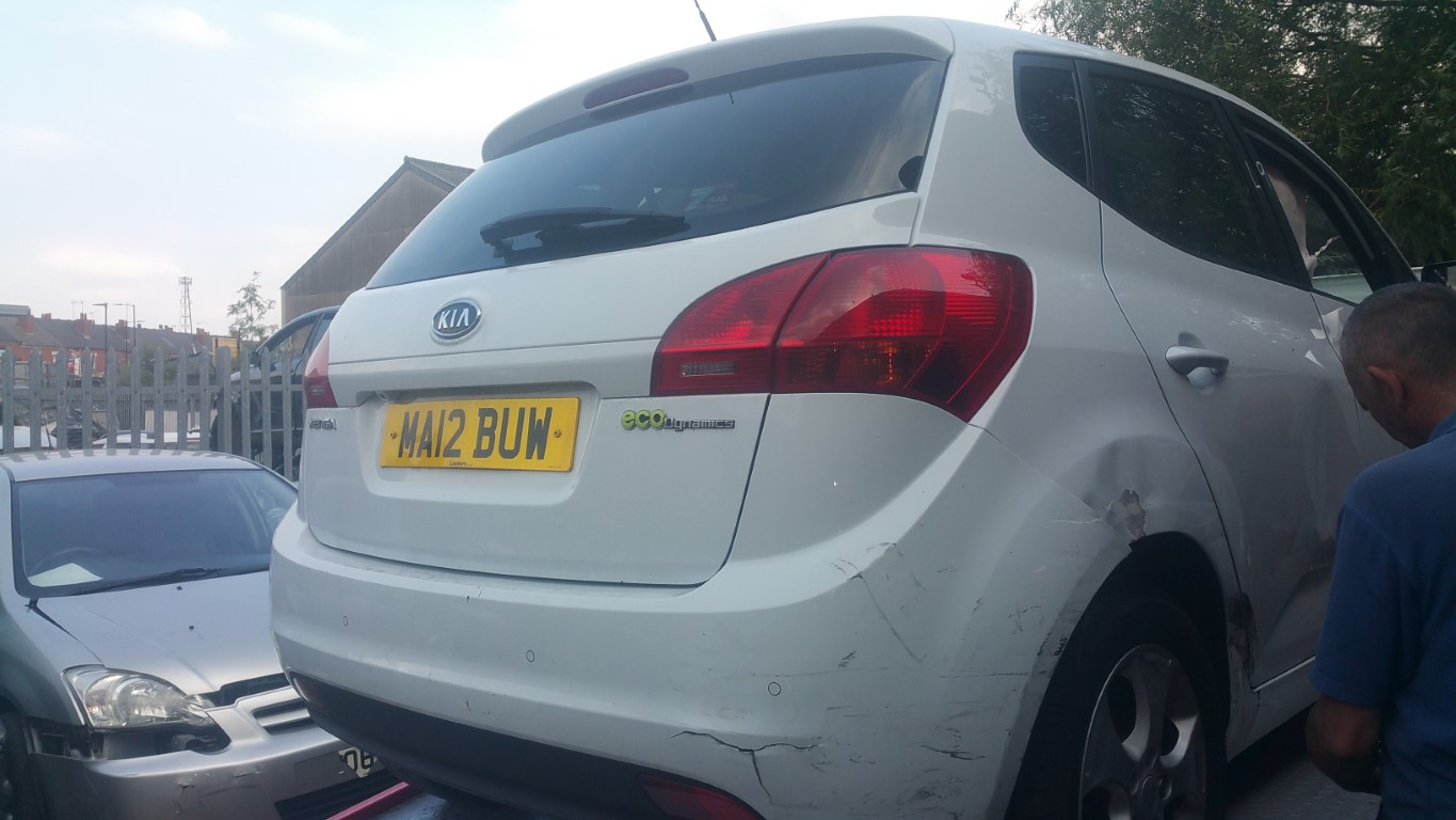 ref 18 kia venga 1.6 diesel 5 door 6 speed manual  2012