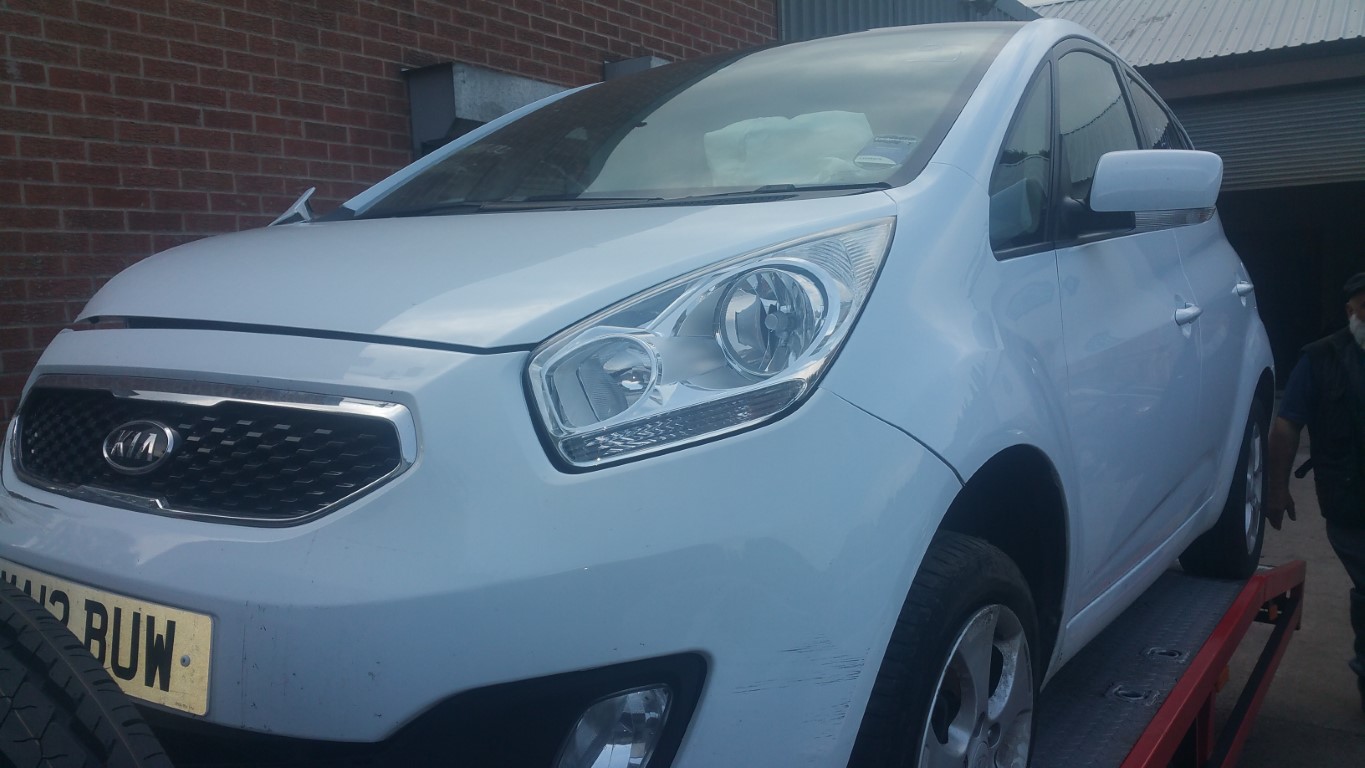 ref 18 kia venga 1.6 diesel 5 door 6 speed manual  2012