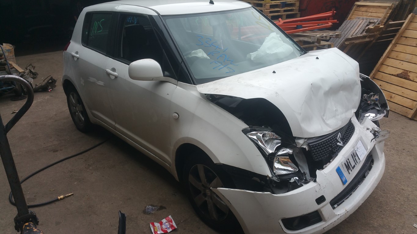 ref 26 suzuki swift sz4 2011 1.5 pertrol automatic white