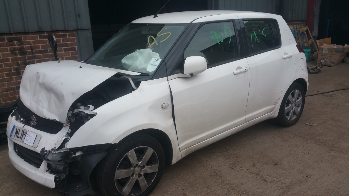 ref 26 suzuki swift sz4 2011 1.5 pertrol automatic white