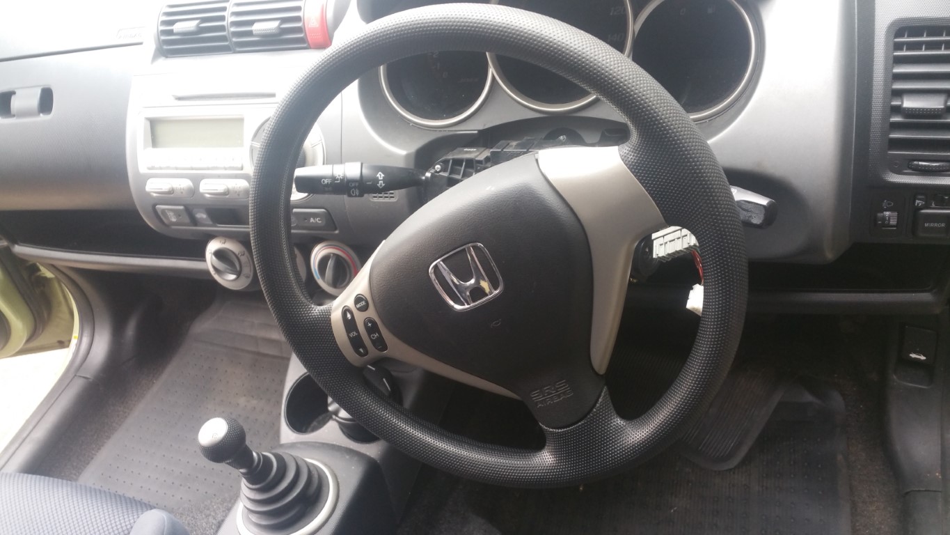 REF 33 HONDA JAZZ 2004 1.3 PETROL L13A1 YELLOW