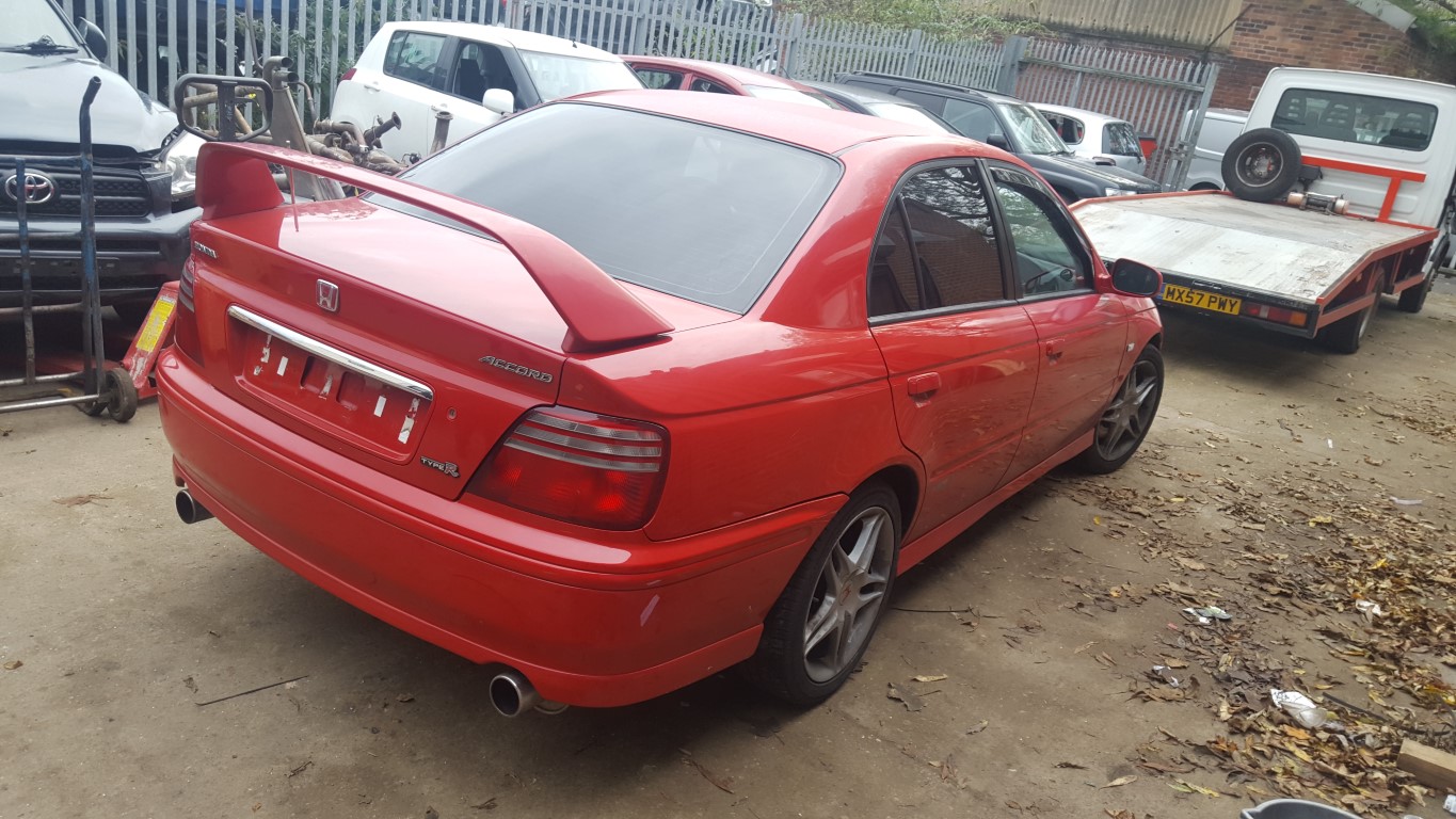 REF 41 HONDA ACCORD TYPE R 2000 RED 5 SPEED 2.2 PETROL