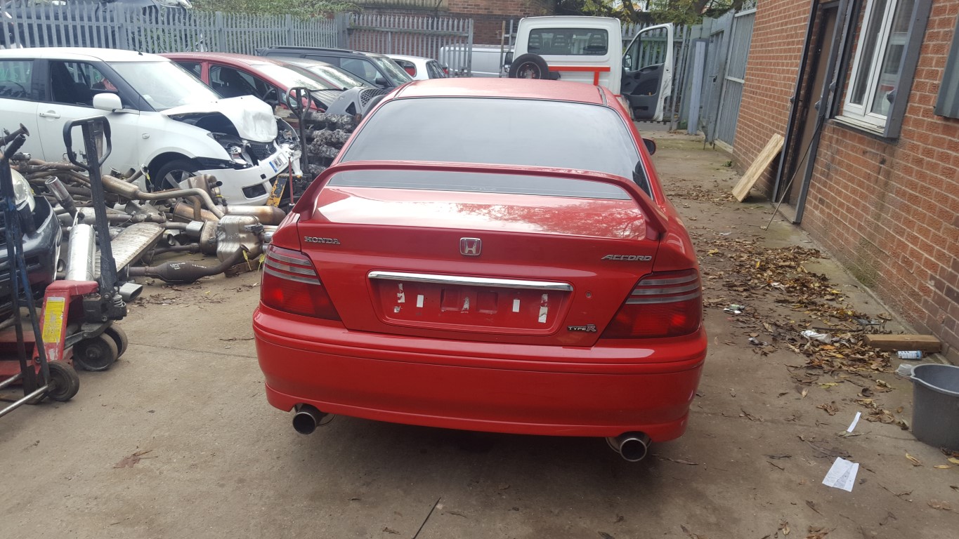 REF 41 HONDA ACCORD TYPE R 2000 RED 5 SPEED 2.2 PETROL