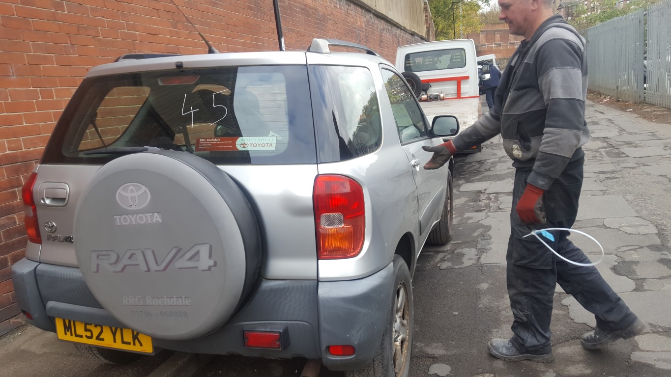 REF 45 TOYOTA RAV4 3DOOR 1.8 VVTI 2WD SILVER 2002