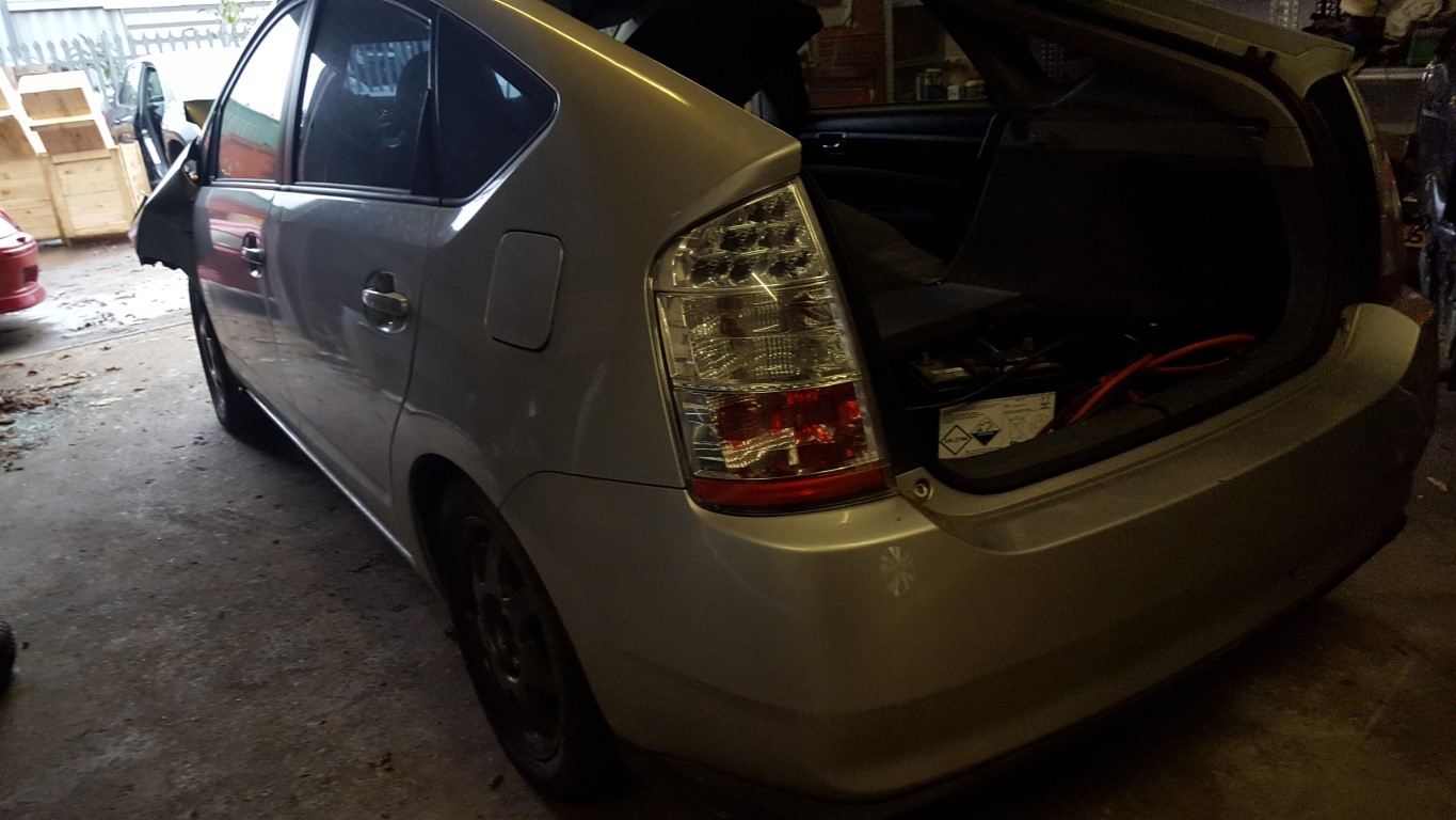 REF 47 TOYOTA PRIUS 2006 1.5CC PETROL HYBRID SILVER AUTOMATIC