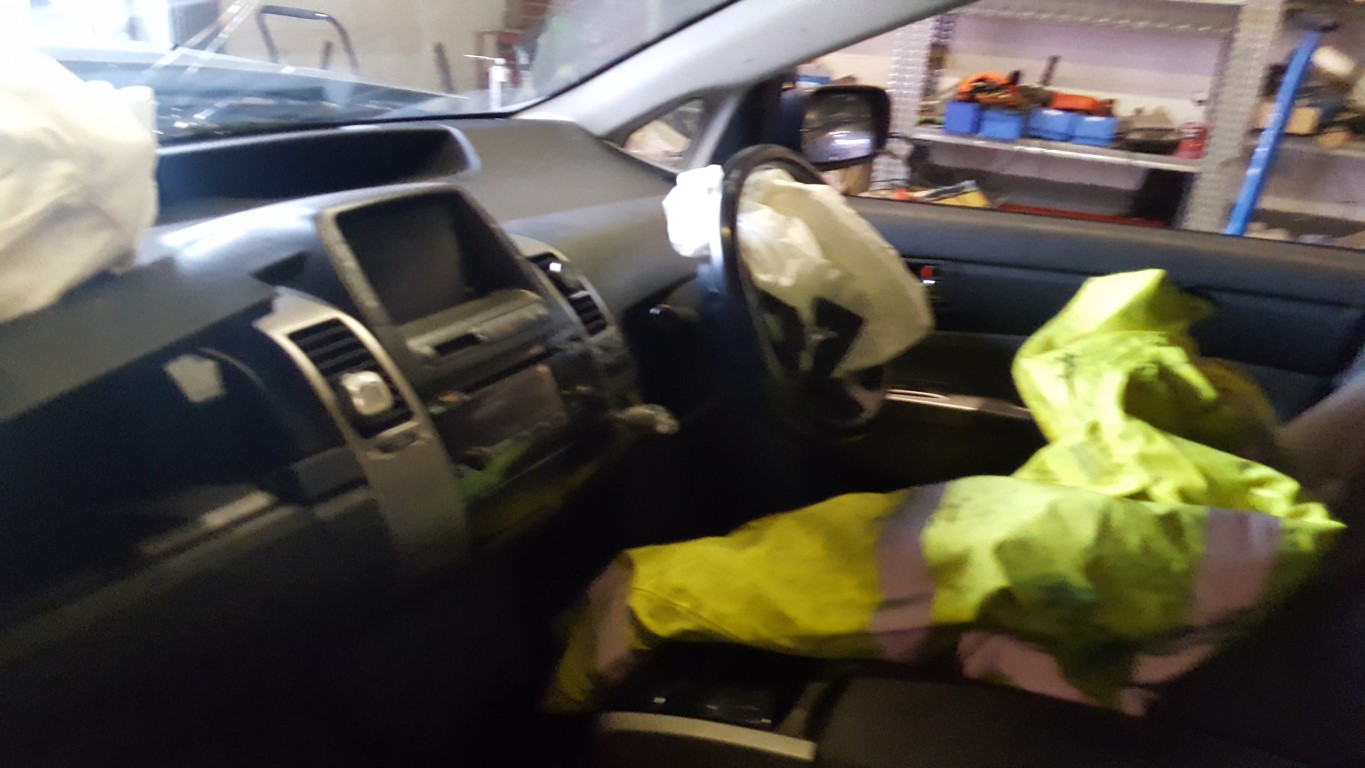 REF 47 TOYOTA PRIUS 2006 1.5CC PETROL HYBRID SILVER AUTOMATIC