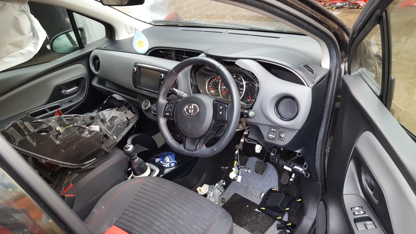 REF 65 TOYOTA YARIS 1329CC PETROL 6 SPEED MANUAL 5 DOOR