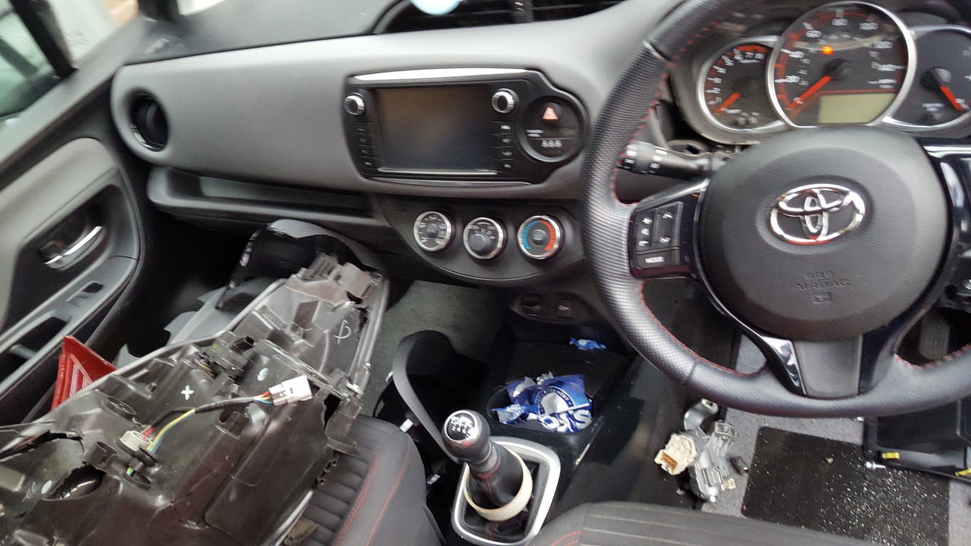 REF 65 TOYOTA YARIS 1329CC PETROL 6 SPEED MANUAL 5 DOOR