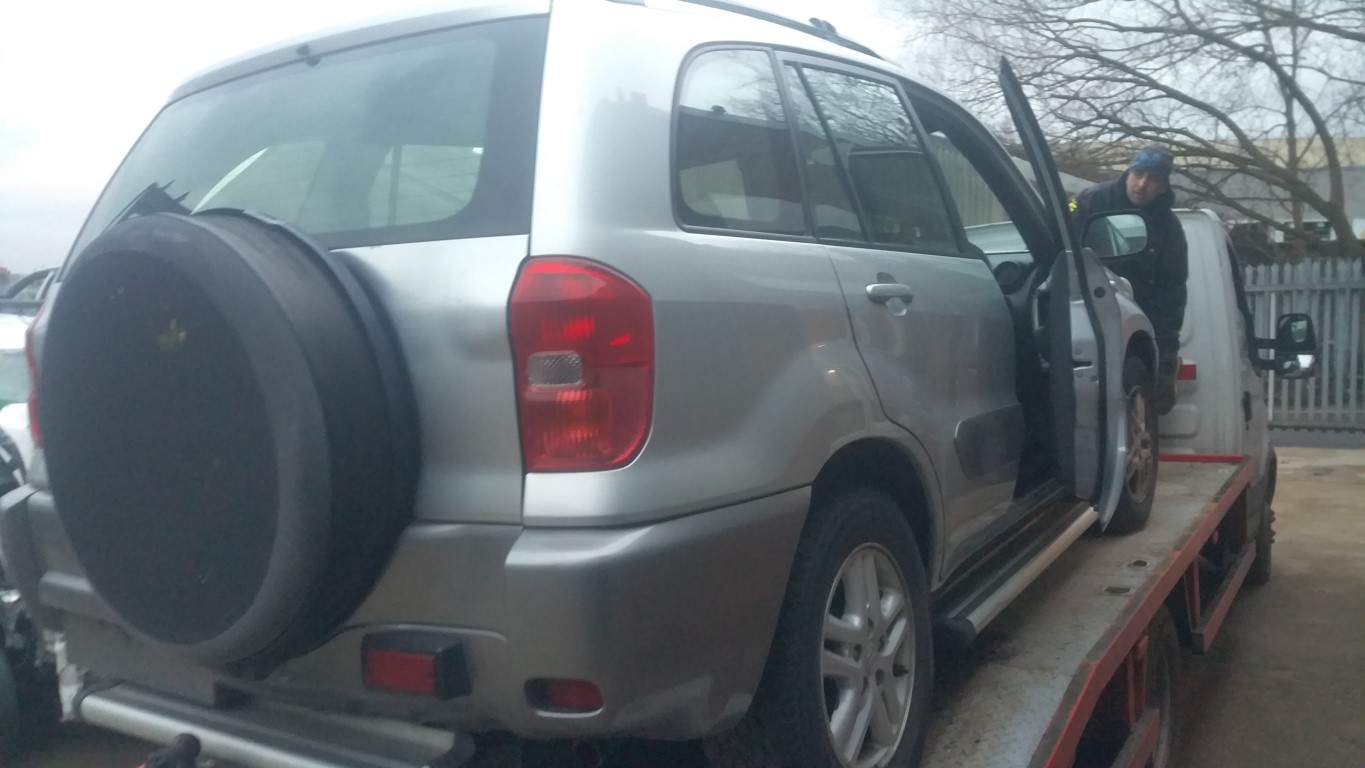 REF 67 TOYOTA RAV 4 2003 2.0 VVTI PETROL 5 SPEED MANUAL
