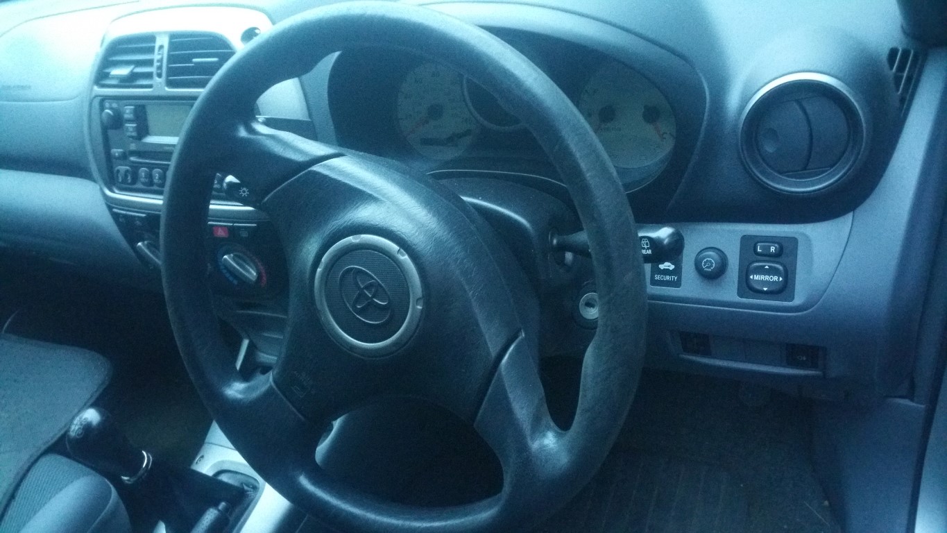 REF 67 TOYOTA RAV 4 2003 2.0 VVTI PETROL 5 SPEED MANUAL