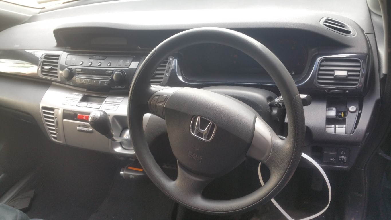 REF 72 HONDA FRV SE 2004 1.7 PETROL D17A2 BLACK