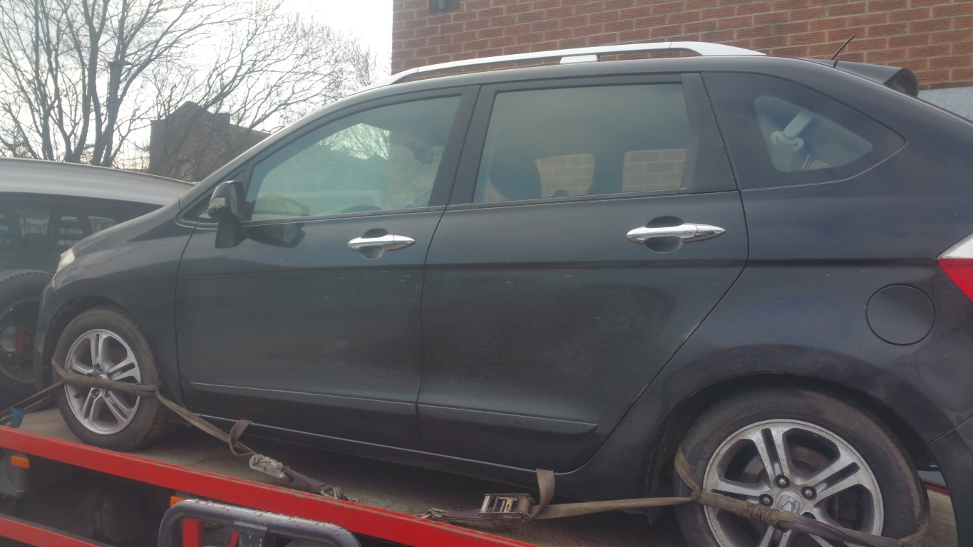 REF 72 HONDA FRV SE 2004 1.7 PETROL D17A2 BLACK