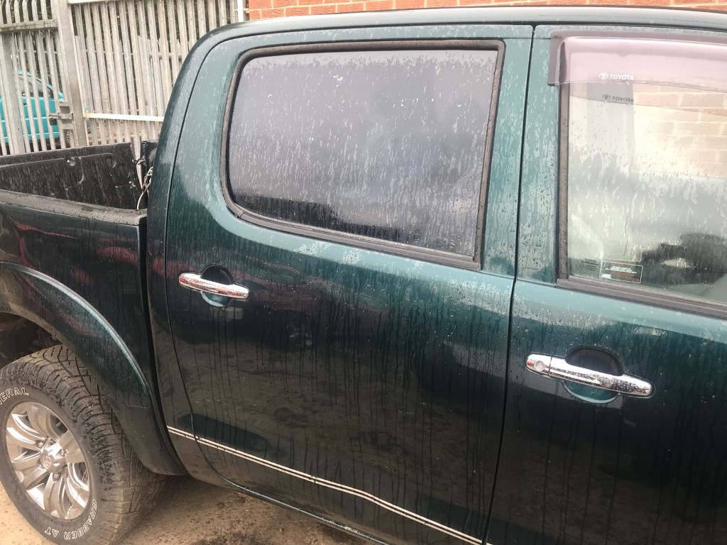 REF 88 TOYOTA HILUX 4X4 2494CC DIESEL 2006 MANUAL