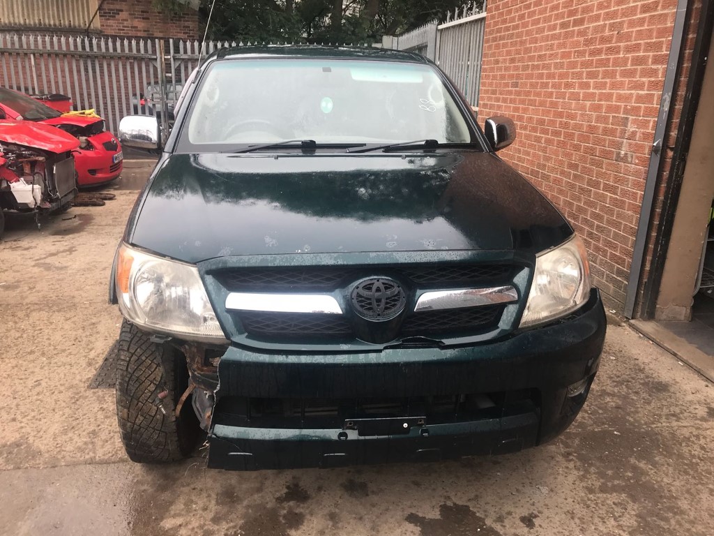 REF 88 TOYOTA HILUX 4X4 2494CC DIESEL 2006 MANUAL