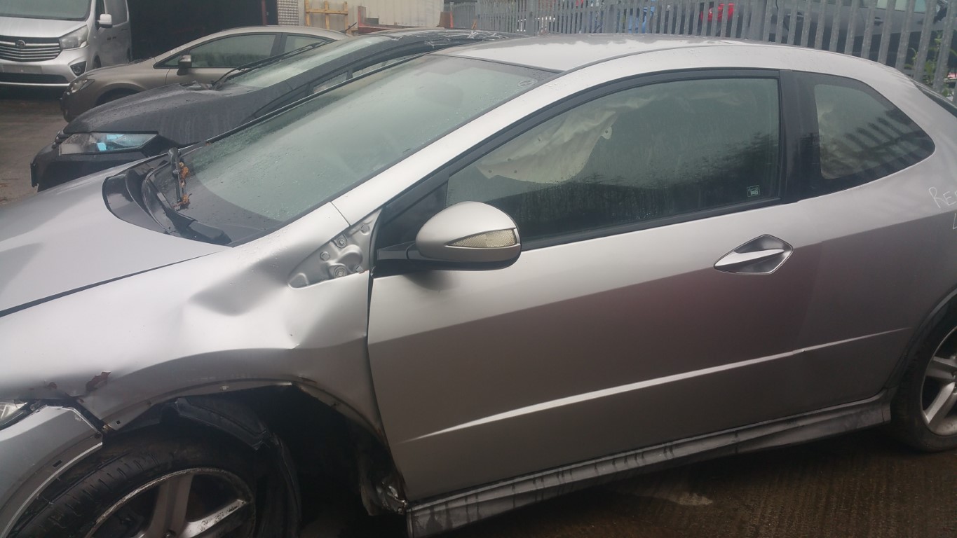 ref 04 honda civic 3 door  2.2 cdti diesel manual