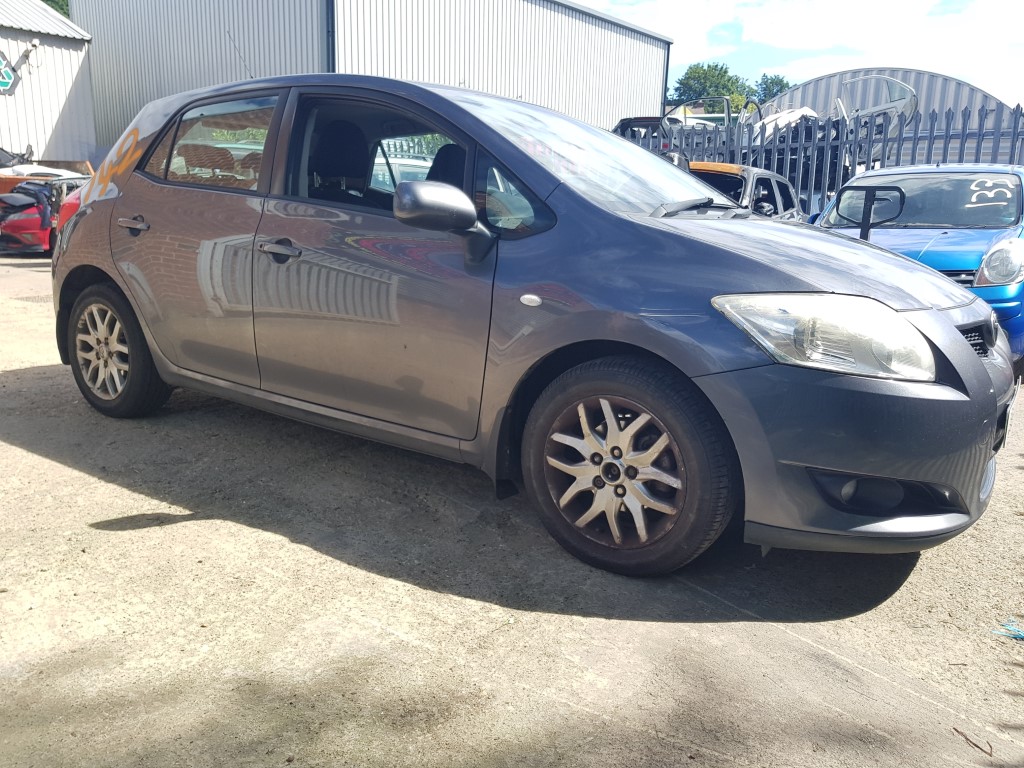 Ref 142 TOYOTA AURIS T3 2007 1598CC PETROL MANUAL