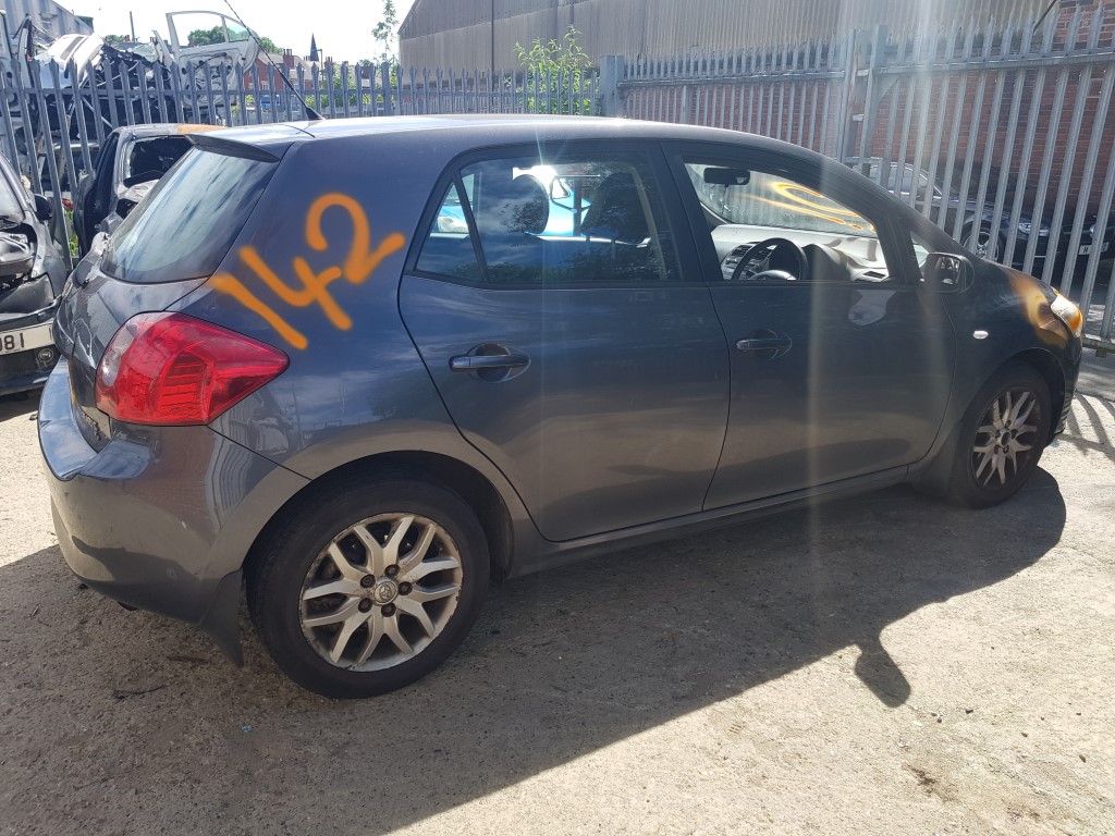Ref 142 TOYOTA AURIS T3 2007 1598CC PETROL MANUAL