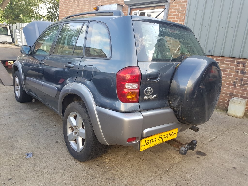 TOYOTA  RAV-4 XT3 D-4D MK2 5 DOOR 2004 DIESEL 2.0 DIESEL D4D