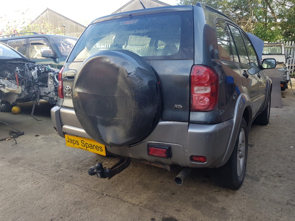 TOYOTA  RAV-4 XT3 D-4D MK2 5 DOOR 2004 DIESEL 2.0 DIESEL D4D