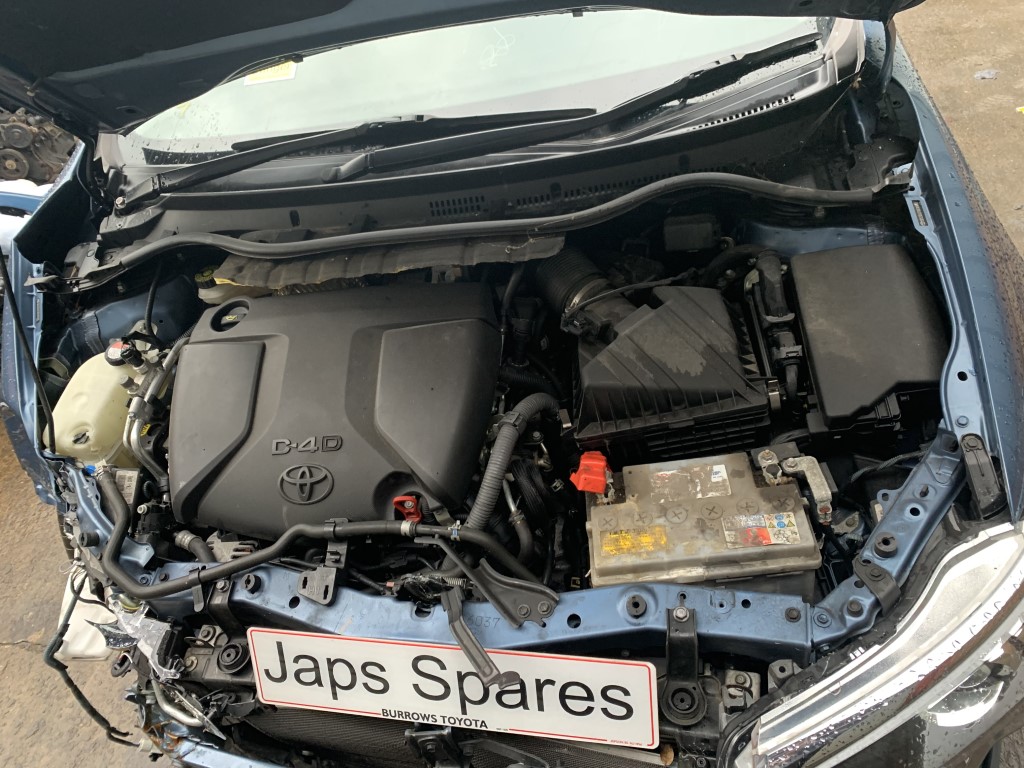 Ref 150 TOYOTA AURIS MK2 2015 DIESEL BLUE 1.6 DIESEL D4-D 6 SPEED MANUAL