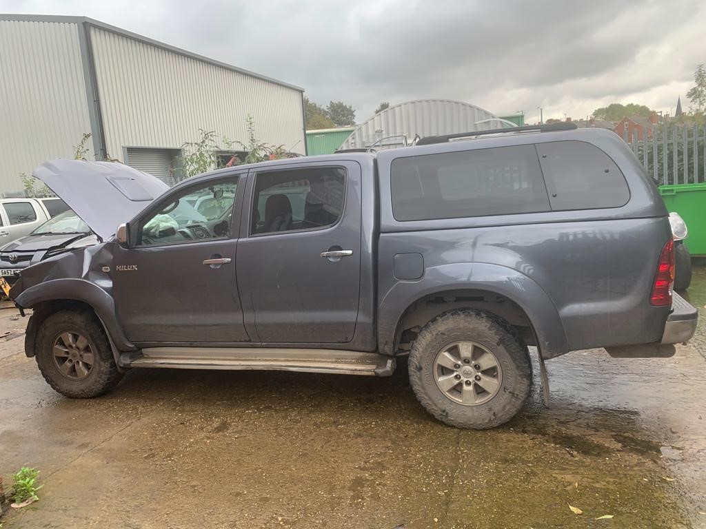 REF 149 TOYOTA HILUX 4X4 2010 DIESEL 2.5D4D 5 SPEED MANUAL