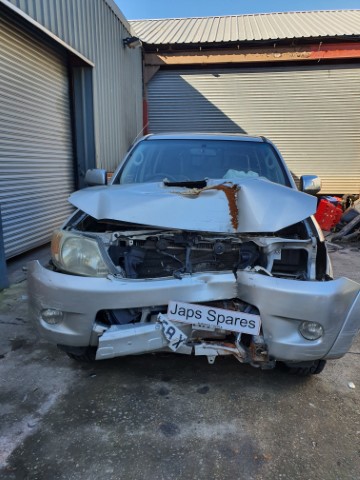 REF 148 TOYOTA HILUX 4X4 2009 DIESEL SILVER 3.0D4D 4 SPEED AUTO