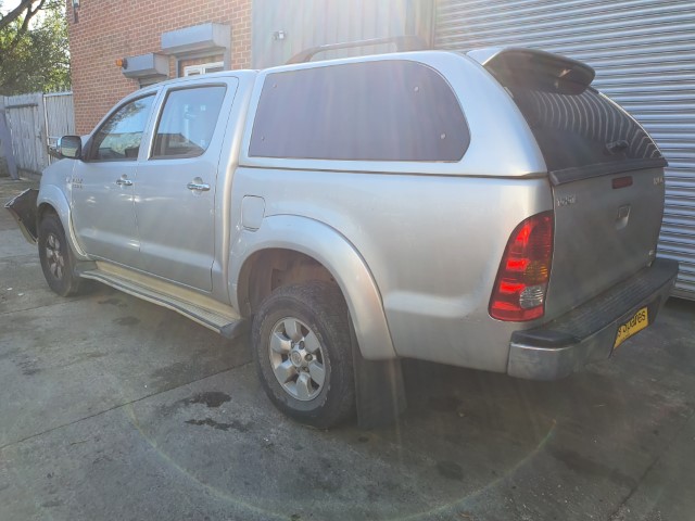 REF 148 TOYOTA HILUX 4X4 2009 DIESEL SILVER 3.0D4D 4 SPEED AUTO