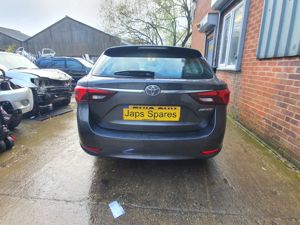 REF 156 TOYOTA AVENSIS D4D BUSINESS 2018,1995CC DIESEL 6 SPEED MANUAL