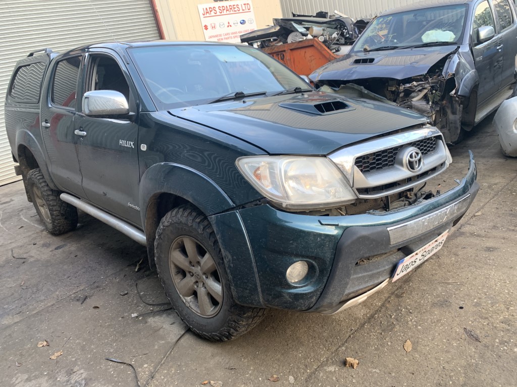 REF 158 TOYOTA  HILUX 2011 DIESEL 3.0 D4D 5 SPEED MANUAL