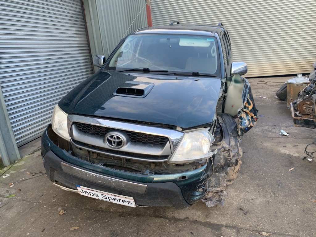 REF 158 TOYOTA  HILUX 2011 DIESEL 3.0 D4D 5 SPEED MANUAL