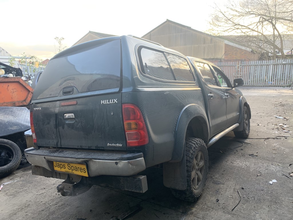 REF 158 TOYOTA  HILUX 2011 DIESEL 3.0 D4D 5 SPEED MANUAL