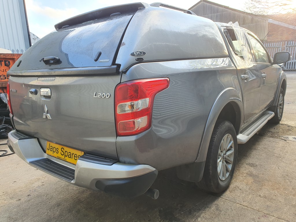 REF 166 MITSUBISHI L200 2017 2442CC DIESEL 6 SPEED MANUAL