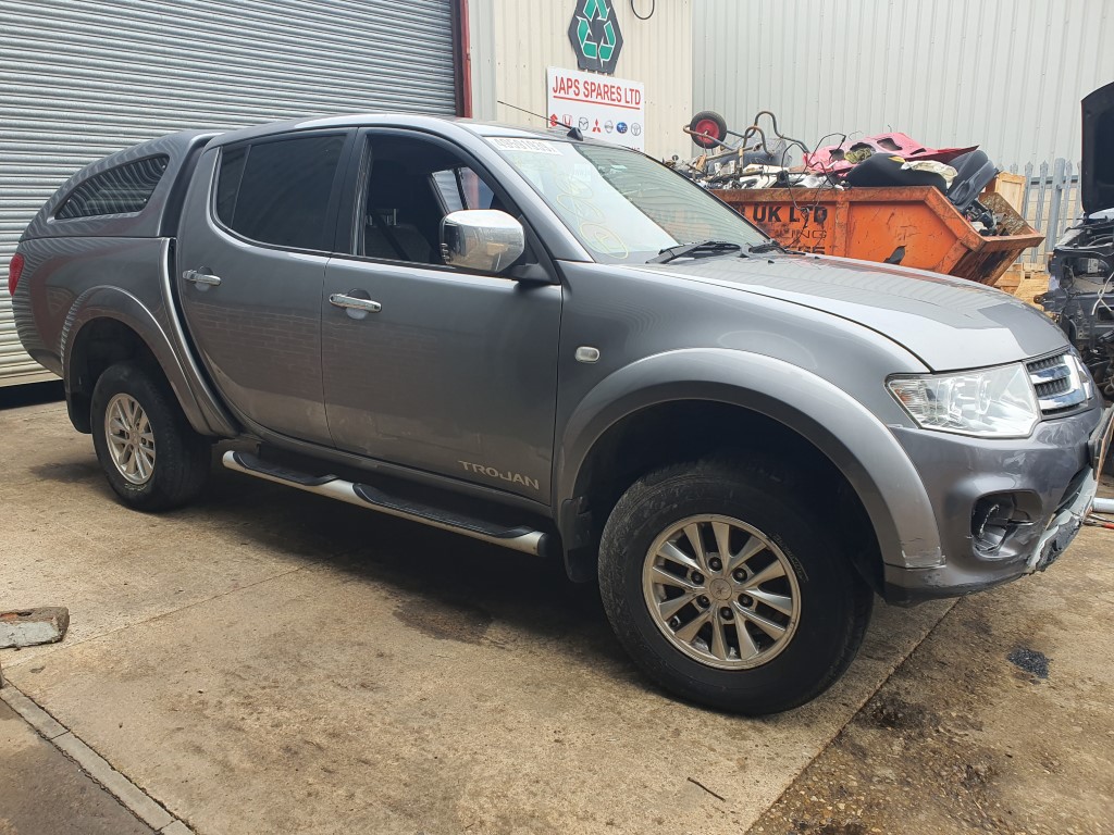 REF 170 MITSUBISHI L200 2014 175BHP DI-D TROJAN 5 SPEED MANUAL