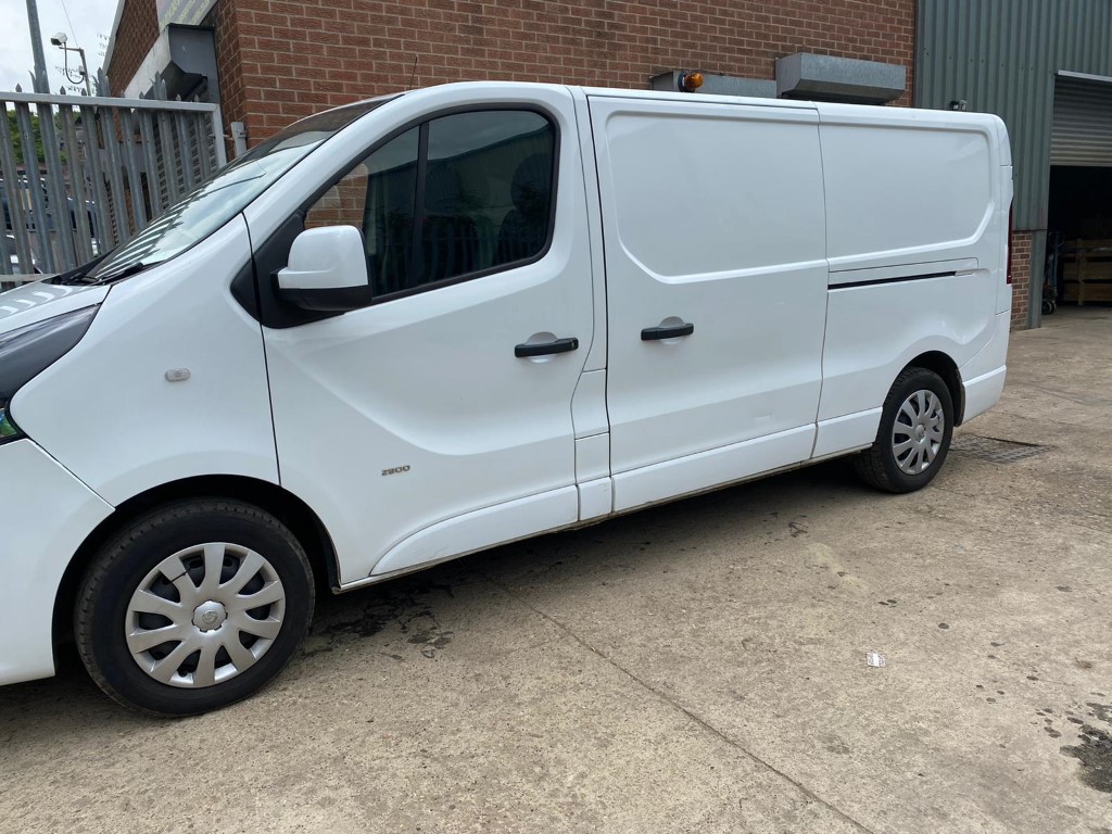 REF 175 VAUXHALL VIVARO SPORTIVE CDTI BI TURBO 2017 1598CC 120BHP