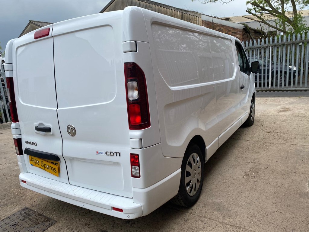 REF 175 VAUXHALL VIVARO SPORTIVE CDTI BI TURBO 2017 1598CC 120BHP