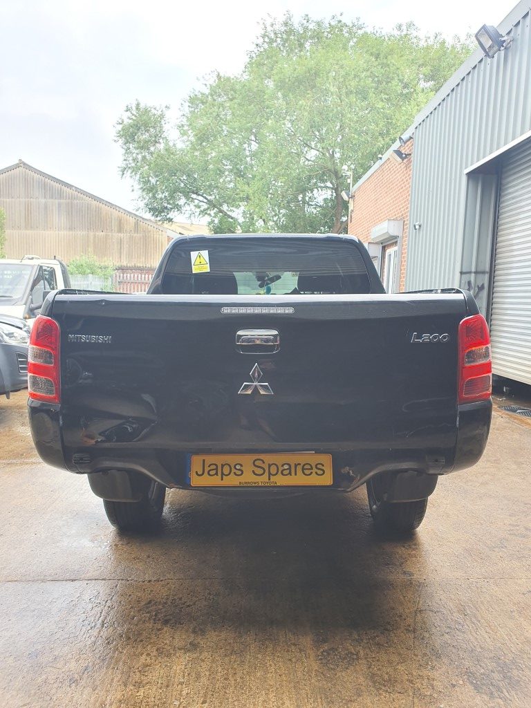 REF 183 MITSUBISHI L200 TITAN 2017 2.5DID 6 SPEED MANUAL