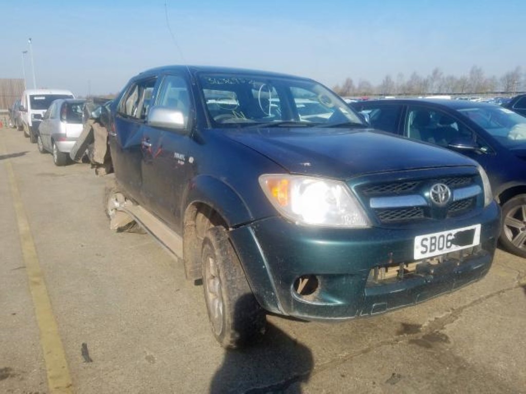 REF 186 TOYOTA HILUX HL3 SWB YEAR 2006 2.5 D4D 5 SPEED MANUAL