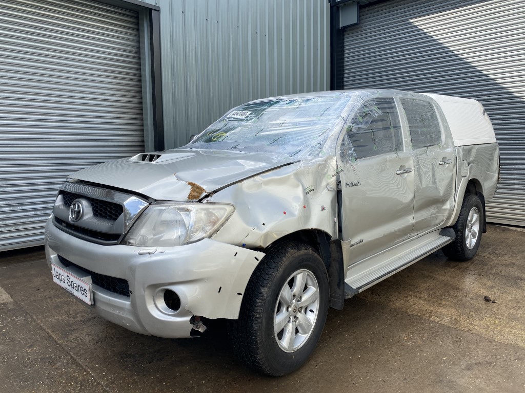 REF 194 TOYOTA HILUX INVINCIBLE DCB 2010 3.0 D4D 5 SPEED AUTO