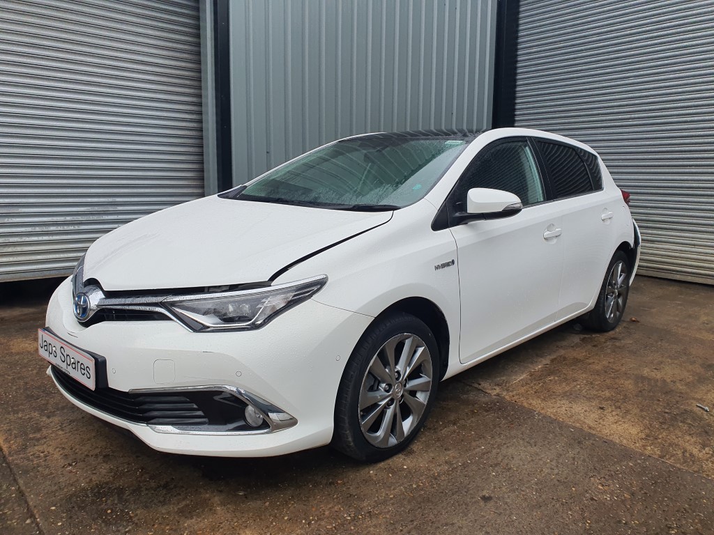 REF 199 TOYOTA AURIS VVT-I EXCEL MK2 2016 1.8 PETROL HYBRID