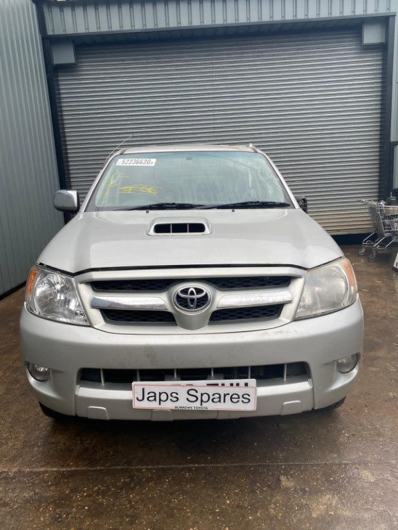 REF 200 TOYOTA HILUX INVINCIBLE 4X4 2008 3.0D4D 4 SPEED AUT