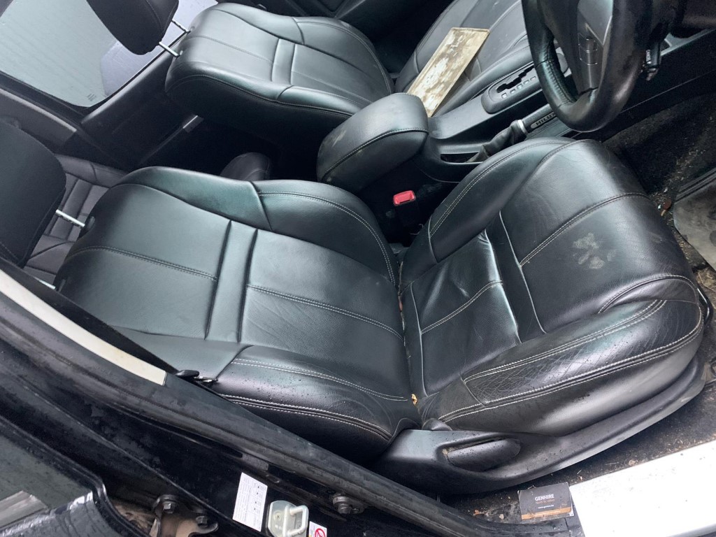 REF 202 TOYOTA HILUX DCB INVINCIBLE X 2016 3.0D4D AUTO