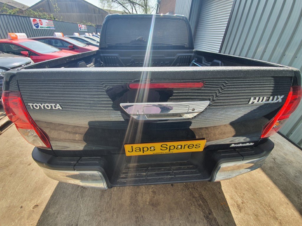 REF 216 TOYOTA HILUX INVINCIBLE 4WD  2019 2393CC 146.9BHP
