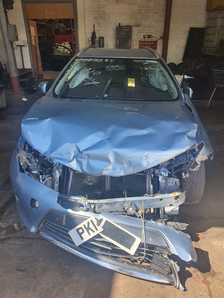 REF 217 TOYOTA AURIS VVTI EXCEL ESTATE 2014 1.8 PETROL HYBRID