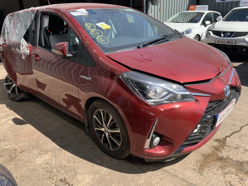 REF 225 TOYOTA YARIS HYBRID 2020 1.5 PH AUTO PETROL HYBRID