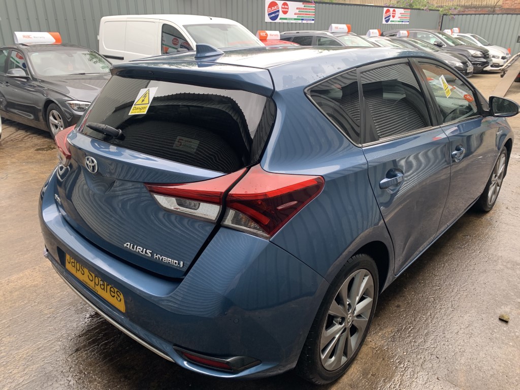 REF 229 TOYOTA AURIS MK2 HYBRID HATCHBACK 1.8 PETROL HYBRID AUTO