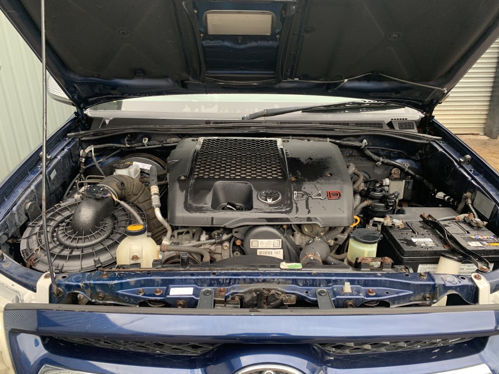 REF 231 TOYOTA HILUX DCB 2007 INVINCIBLE 3.0D4D 5 SPD MANUAL